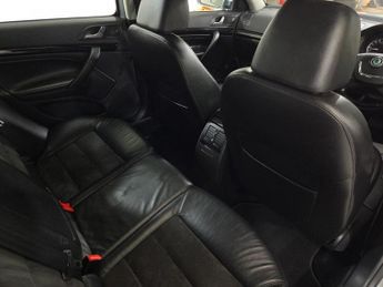 SKODA OCTAVIA 2.0 TDI Laurin & Klement Estate 5dr Diesel DSG Euro 4 (140 ps)