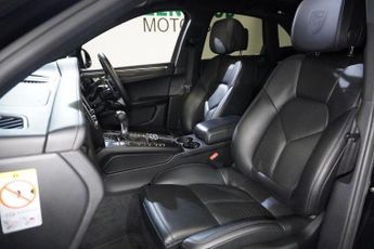 PORSCHE MACAN 3.0 TD V6 S SUV 5dr Diesel PDK 4WD Euro 6 (s/s) (258 ps)