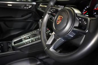 PORSCHE MACAN 3.0 TD V6 S SUV 5dr Diesel PDK 4WD Euro 6 (s/s) (258 ps)