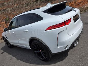 JAGUAR F-PACE 5.0 V8 SVR SUV 5dr Petrol Quickshift AWD Euro 6 (s/s) (550 ps)
