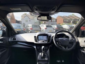 FORD KUGA 2.0 TDCi ST-Line SUV 5dr Diesel Powershift AWD Euro 6 (s/s) (180