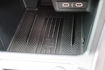 VOLKSWAGEN POLO 1.0 TSI R-LINE 5 DOOR
