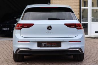 VOLKSWAGEN GOLF 1.5 TSI EHYBRID 19.7kWh STYLE