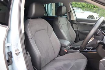 VOLKSWAGEN GOLF 1.5 TSI EHYBRID 19.7kWh STYLE