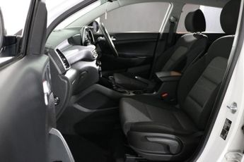 HYUNDAI TUCSON 1.6 T-GDi SE Nav SUV 5dr Petrol DCT Euro 6 (s/s) (177 ps)