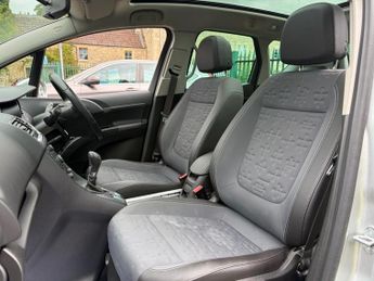 VAUXHALL MERIVA 1.4i Turbo SE MPV 5dr Petrol Auto Euro 6 (120 ps)
