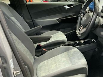 VOLKSWAGEN ID.3 Pro Performance 58kWh Life Hatchback 5dr Electric Auto (204 ps)