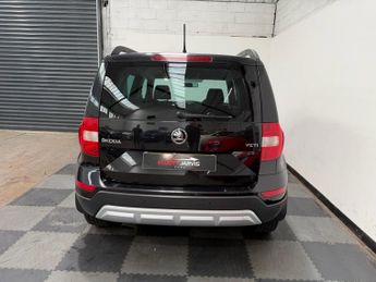SKODA YETI 1.2 TSI SE Outdoor 5dr Petrol DSG Euro 5 (105 ps)