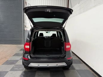 SKODA YETI 1.2 TSI SE Outdoor 5dr Petrol DSG Euro 5 (105 ps)