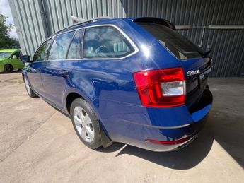 SKODA OCTAVIA 1.6 TDI SE Technology Estate 5dr Diesel DSG Euro 6 (s/s) (115 ps