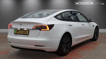 TESLA Model 3 Standard Range Plus Saloon 4dr Electric Auto RWD (241 bhp)