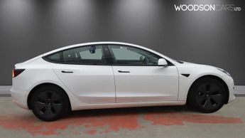 TESLA Model 3 Standard Range Plus Saloon 4dr Electric Auto RWD (241 bhp)