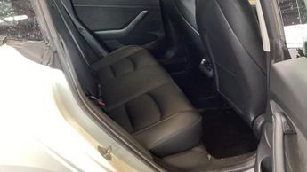 TESLA Model 3 Standard Range Plus Saloon 4dr Electric Auto RWD (241 bhp)