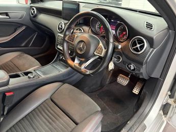 MERCEDES-BENZ A-CLASS 2.1 A200d AMG Line Hatchback 5dr Diesel 7G-DCT Euro 6 (s/s) (136