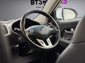 KIA SPORTAGE 2.0 CRDi KX-3 SUV 5dr Diesel Auto AWD Euro 5 (134 bhp)
