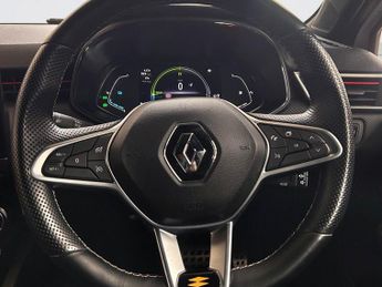 RENAULT CLIO 1.6 E-TECH RS Line Hatchback 5dr Petrol Hybrid Auto Euro 6 (s/s)