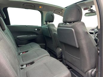 PEUGEOT 5008 1.6 e-HDi Allure MPV 5dr Diesel EGC Euro 5 (s/s) (115 ps)