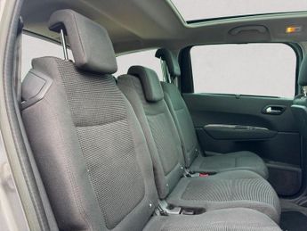 PEUGEOT 5008 1.6 e-HDi Allure MPV 5dr Diesel EGC Euro 5 (s/s) (115 ps)