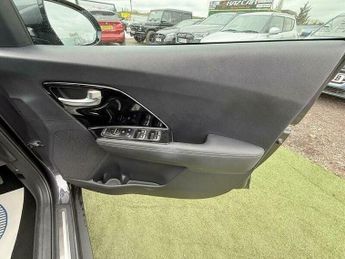 KIA NIRO 1.6 GDi 8.9kWh 3 DCT Euro 6 (s/s) 5dr