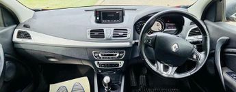 RENAULT MEGANE 1.6 VVT Dynamique TomTom Euro 5 5dr
