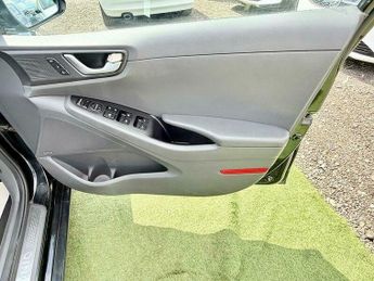 HYUNDAI IONIQ 1.6 h-GDi 8.9kWh Premium SE DCT Euro 6 (s/s) 5dr