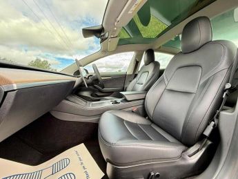 TESLA Model 3 (Dual Motor) Long Range Auto 4WDE 4dr