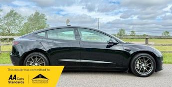 TESLA Model 3 (Dual Motor) Long Range Auto 4WDE 4dr