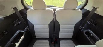 KIA SORENTO 2.2 CRDi KX-4 Auto AWD Euro 6 5dr