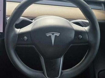 TESLA Model 3 (Dual Motor) Long Range Auto 4WDE 4dr