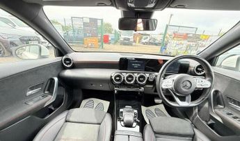MERCEDES-BENZ A CLASS 1.3 A200 AMG Line 7G-DCT Euro 6 (s/s) 5dr