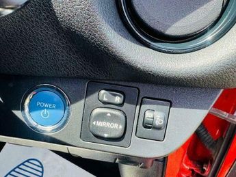 TOYOTA YARIS 1.5 VVT-h Orange Edition Hatchback 5dr Petrol Hybrid E-CVT Euro 