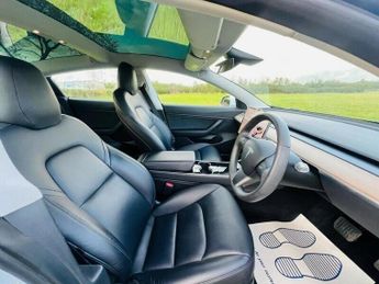 TESLA Model 3 (Dual Motor) Long Range Auto 4WDE 4dr