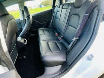 TESLA Model 3 (Dual Motor) Long Range Auto 4WDE 4dr