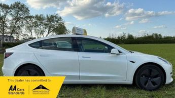 TESLA Model 3 (Dual Motor) Long Range Auto 4WDE 4dr