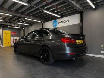 BMW 3 SERIES 2.0 320d Luxury Saloon 4dr Diesel Auto Euro 5 (s/s) (184 ps)