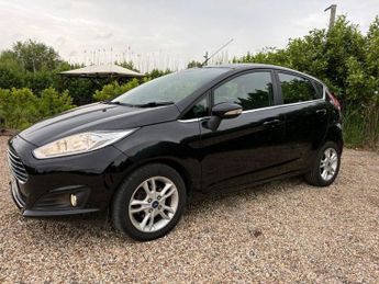 FORD FIESTA 1.0T EcoBoost Zetec Hatchback 5dr Petrol Powershift Euro 6 (100 