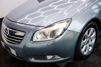 VAUXHALL INSIGNIA 2.0 CDTi Elite Nav Sports Tourer 5dr Diesel Auto Euro 5 (160 ps)