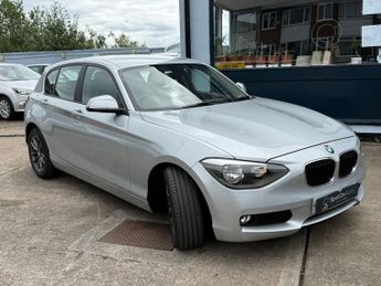 BMW 1 SERIES 1.6 116i SE Hatchback 5dr Petrol Auto Euro 6 (s/s) (136 ps)