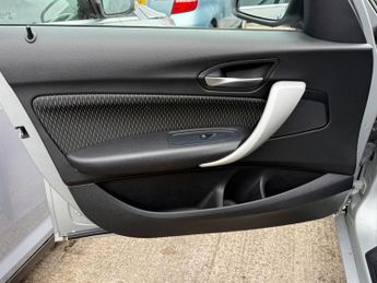 BMW 1 SERIES 1.6 116i SE Hatchback 5dr Petrol Auto Euro 6 (s/s) (136 ps)