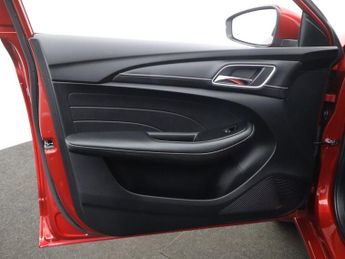 MG MG 5 52.5kWh Exclusive Estate 5dr Electric Auto (156 ps)