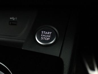 AUDI A4 2.0 TDI 35 S line Saloon 4dr Diesel S Tronic Euro 6 (s/s) (163 p