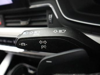 AUDI A4 2.0 TDI 35 S line Saloon 4dr Diesel S Tronic Euro 6 (s/s) (163 p