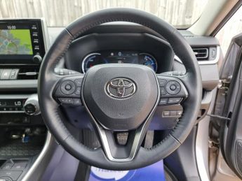TOYOTA RAV4 2.5 VVT-h Excel SUV 5dr Petrol Hybrid CVT 4WD Euro 6 (s/s) (222 