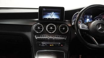 MERCEDES-BENZ GLC 2.1 GLC250d AMG Line SUV 5dr Diesel G-Tronic+ 4MATIC Euro 6 (s/s