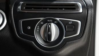MERCEDES-BENZ GLC 2.1 GLC250d AMG Line SUV 5dr Diesel G-Tronic+ 4MATIC Euro 6 (s/s