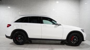 MERCEDES-BENZ GLC 2.1 GLC250d AMG Line SUV 5dr Diesel G-Tronic+ 4MATIC Euro 6 (s/s