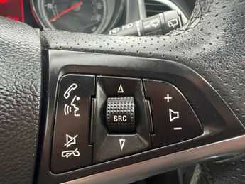 VAUXHALL ASTRA 1.6 16v SRi Hatchback 5dr Petrol Auto Euro 5 (115 ps)