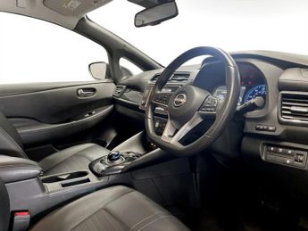 NISSAN LEAF 39kWh N-Connecta Hatchback 5dr Electric Auto (150 ps)