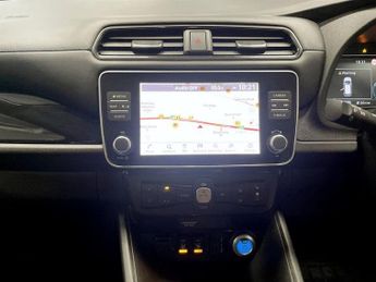 NISSAN LEAF 39kWh N-Connecta Hatchback 5dr Electric Auto (150 ps)