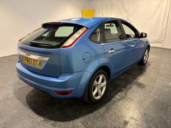 FORD FOCUS 1.6 Zetec Hatchback 5dr Petrol Automatic (184 g/km, 99 bhp) Air 